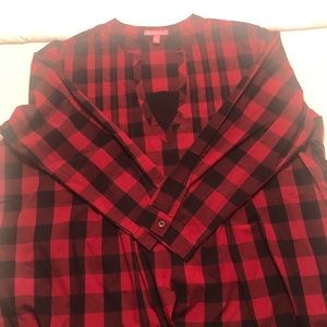 Woman Within Long Sleeved Tunic. Black and Red buffalo check pattern. Size 1x.